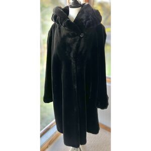 Jones New York black faux fur hooded maxi coat. Size L.